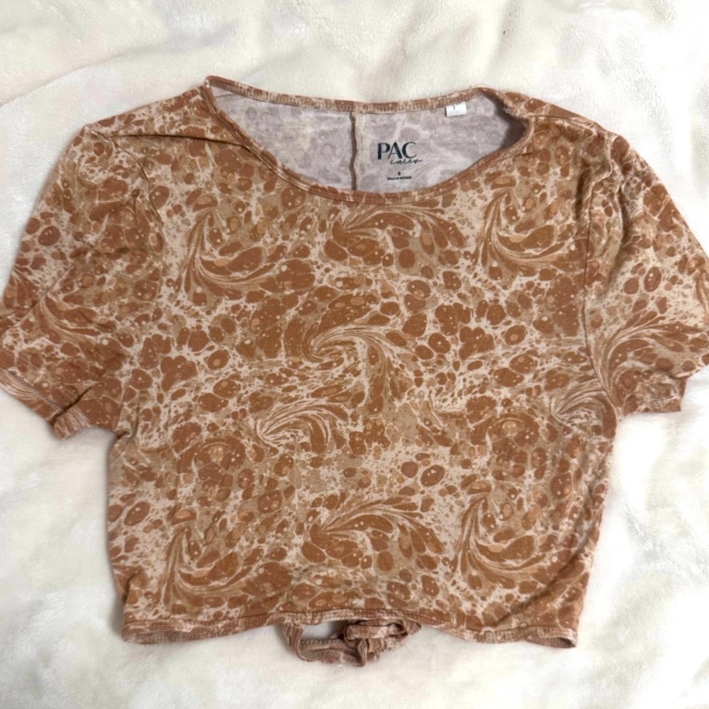 pacsun brown patterned tie-back crop top